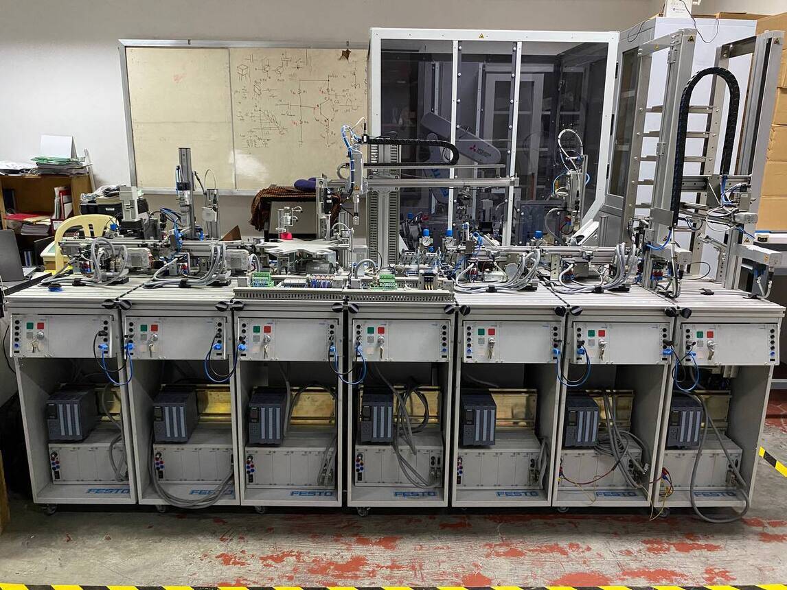 Festo Modular Production System (MPS)
